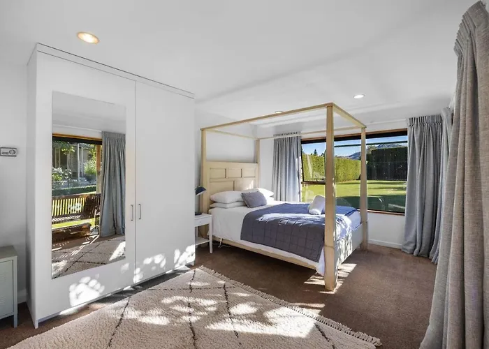 Ferienhaus Lakeside Serenity At Eely Point With Pool *