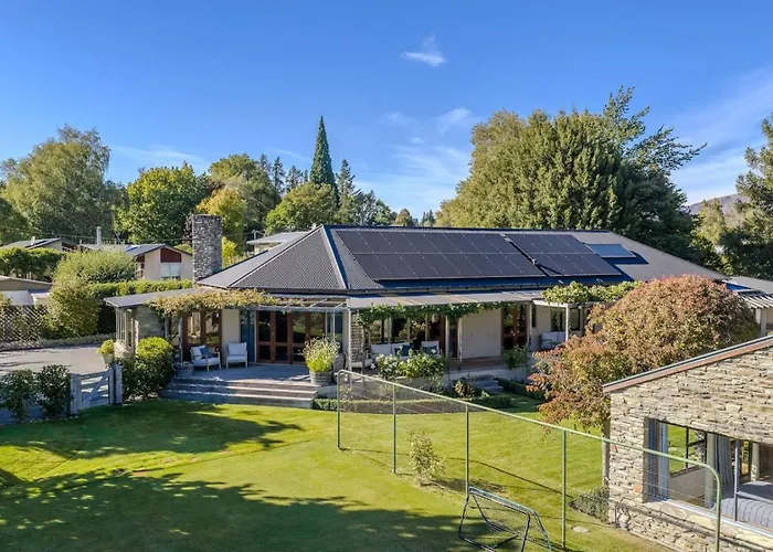 Lakeside Serenity At Eely Point With Pool *